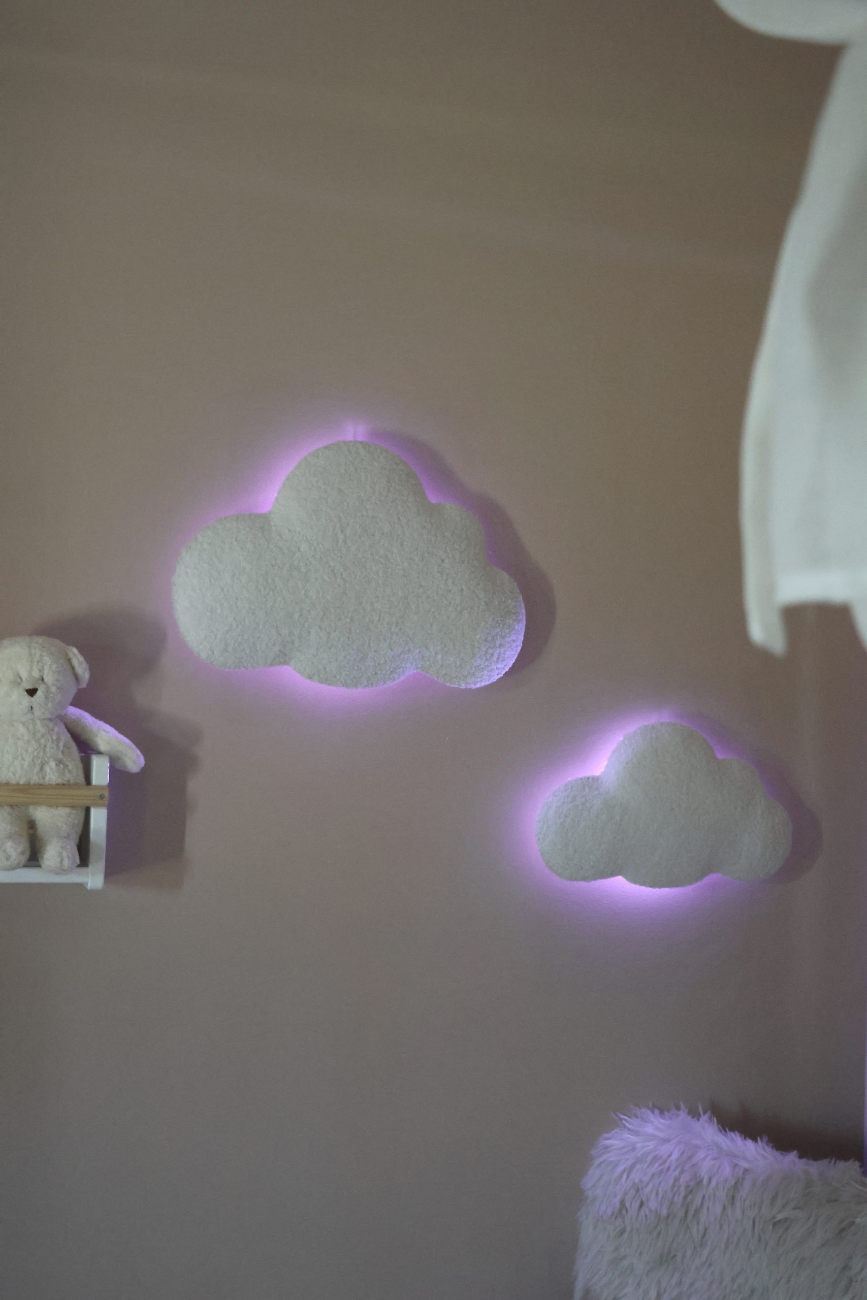Cloud bouclé wall decor-6