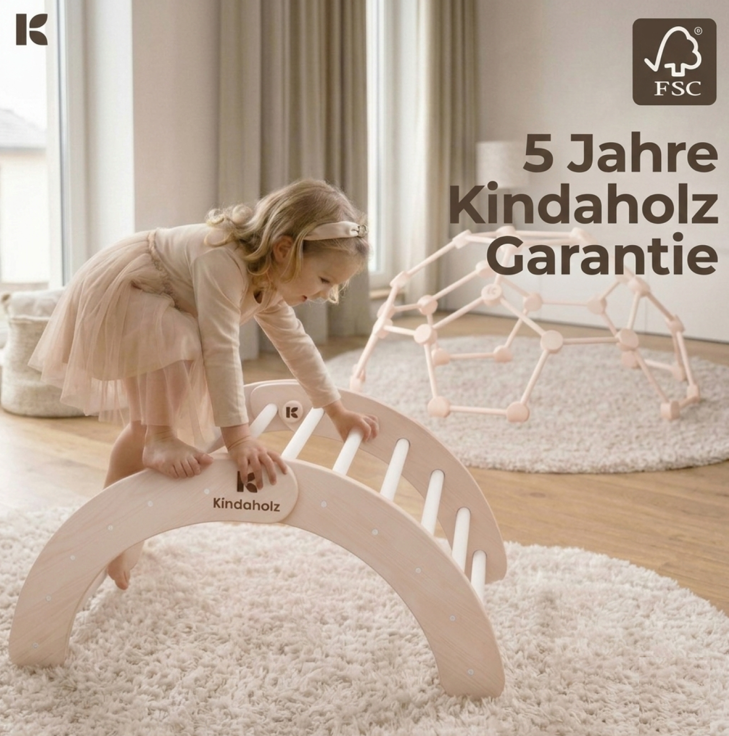 MAXI Kletterdom Weiß – Kleines Mädchen auf Kletterdom-5 Jahre Herstellergarantie | KinderGlück