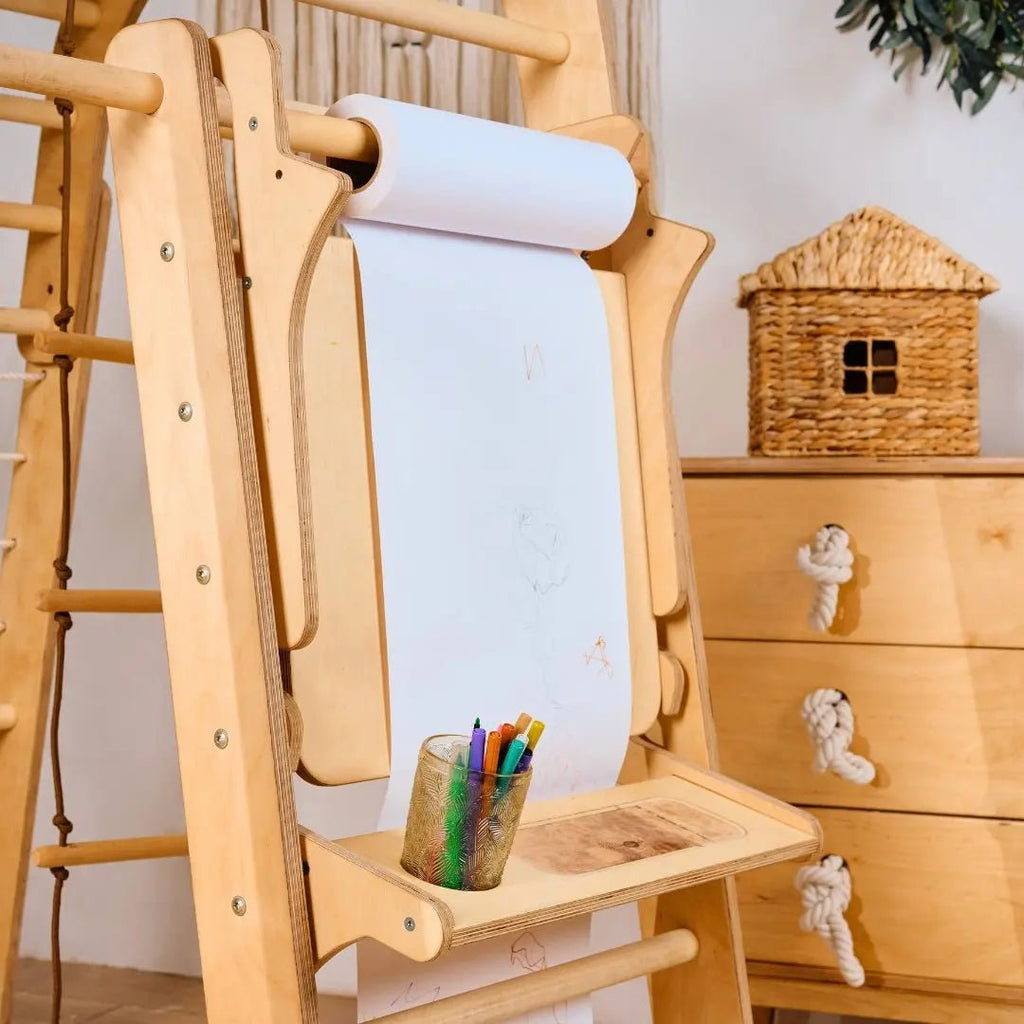 Staffelei mit Kinderstuhl für Indoor Klettergerüst – KinderGlück